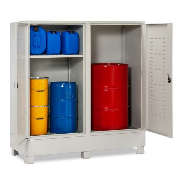 Gefahrstoffdepot kompakt 220 für 2 Fässer offen mit Fässern und Kanistern